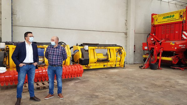 La Xunta destina 2,4 millones de euros a 24 cooperativas para el uso de maquinaria en régimen asociativo