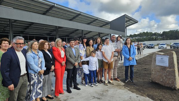 Inaugurada en Vimianzo Os Loureiros, unha gandería con tecnoloxía punteira en sostibilidade