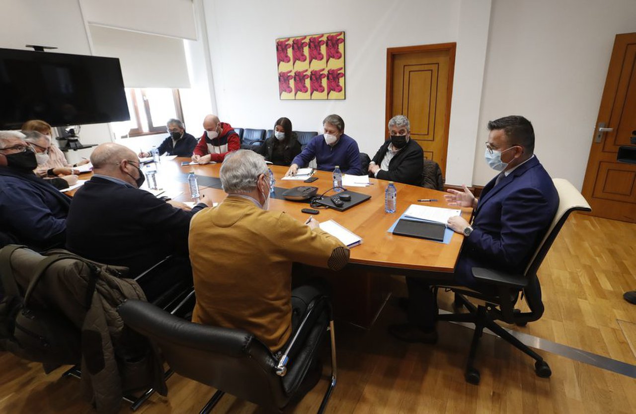 La Xunta propone al Estado que active una prima de emergencia de hasta 4 céntimos por litro de leche