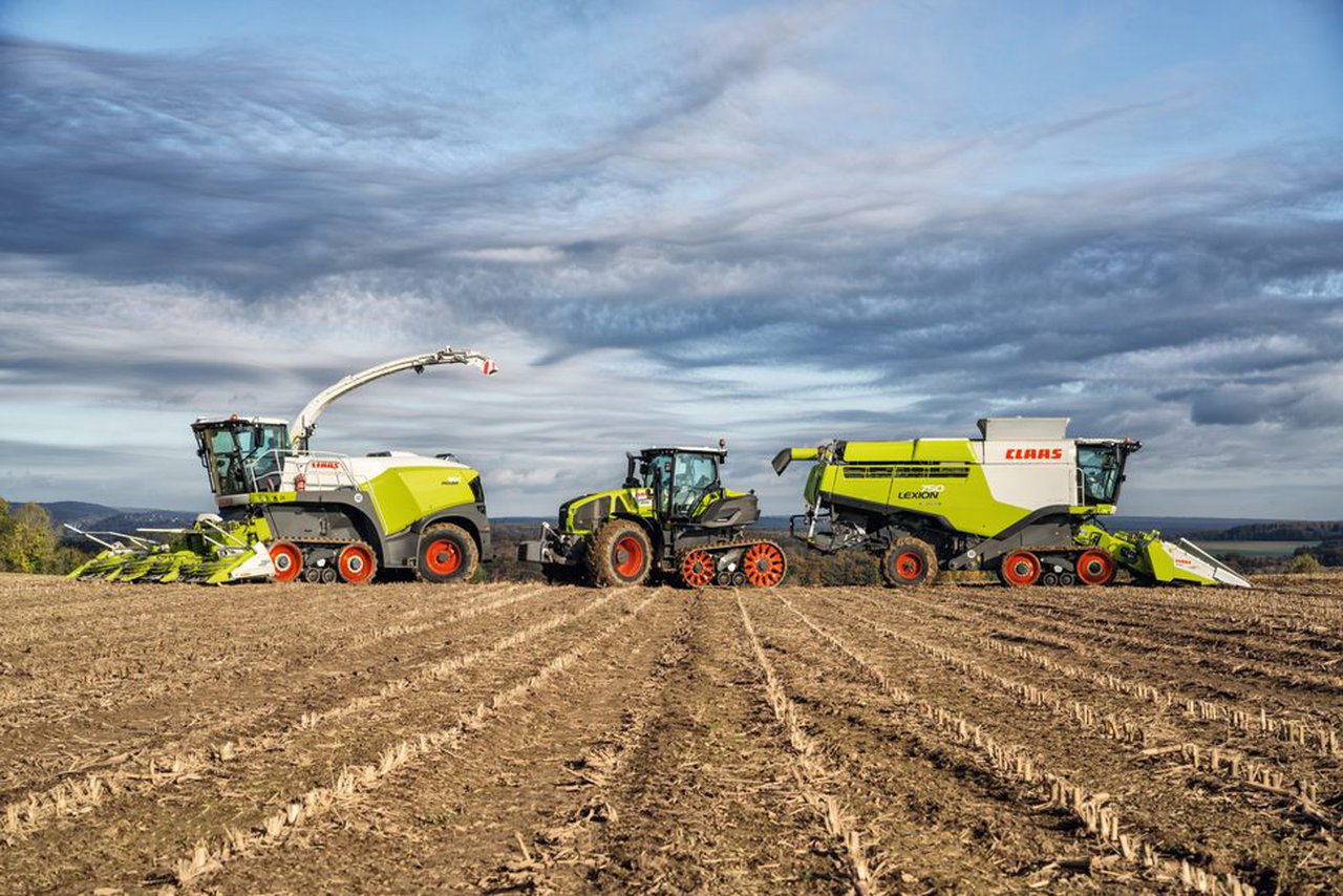 AXION 900 TERRA TRAC disponible en dos modelos