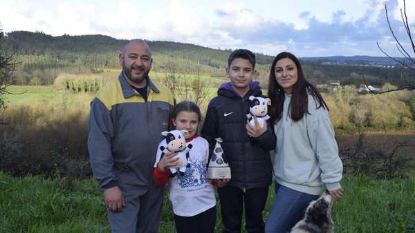 Finca San Mamede recibe el premio del concurso "Outra Vaca no Millo" 2025