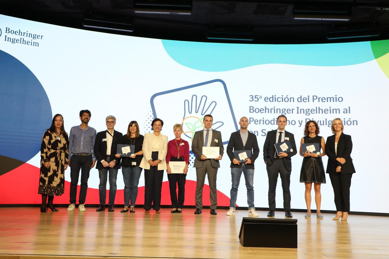 O xornalista Fermín Apezteguia recibe un recoñecemento nos premios de Boehringer Ingelheim