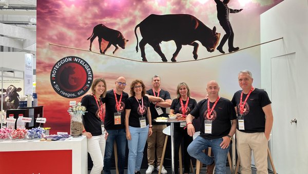 Bovela® celebró 10 años como referente frente a la BVD en el Congreso de Anembe