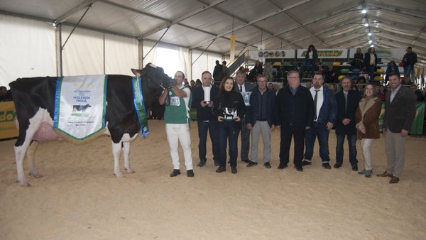 Pereira Undenied Alxina conquista o podio de Trofa