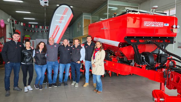 Serrano Dronda entrega tres sembradoras Gigante Pressure en Navarra de la mano de Maschio Gaspardo Ibérica