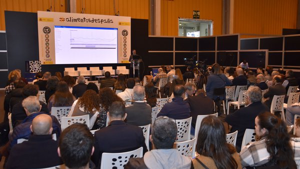 Balance muy positivo de Figan 2025, feria en la que Vaca Pinta organizó el primer Foro Lácteo
