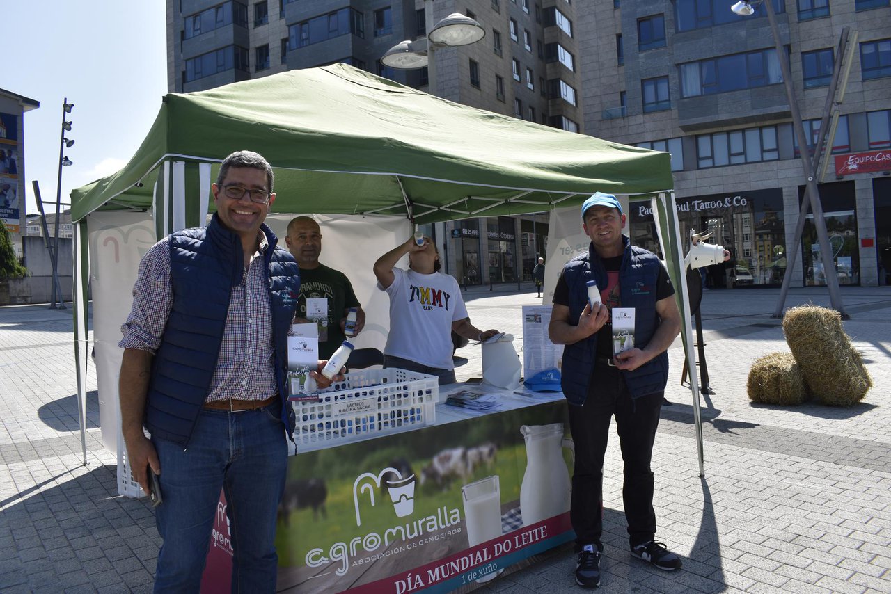 Agromuralla celebra o Día Mundial do Leite cun acto informativo en Lugo sobre os beneficios que aporta o sector agrogandeiro