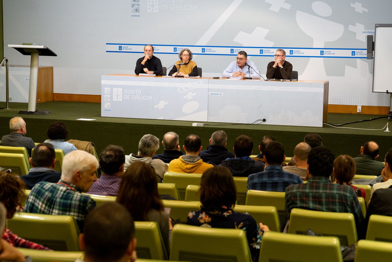 A Xunta reforza o labor das asociacións de defensa sanitaria gandeira fronte á EHE e a lingua azul con axudas de 2,28 millóns de euros