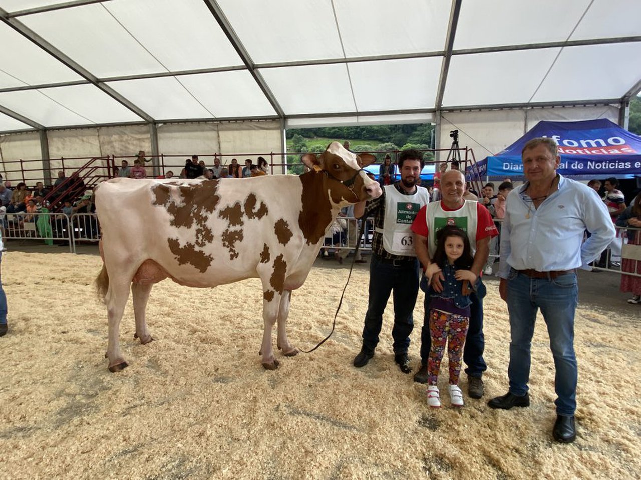 Vitoria de Llera Jordy Oscar Roja ET en Treceño