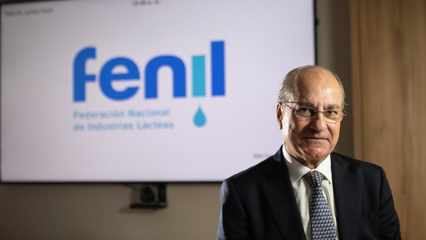 A industria láctea propón ás administracións dez medidas para garantir a subministración de materia prima e o futuro do sector