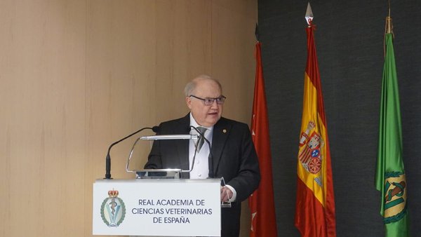 José Luis Benedito Castellote ingresa en la Real Academia de Ciencias Veterinarias de España como académico numerario