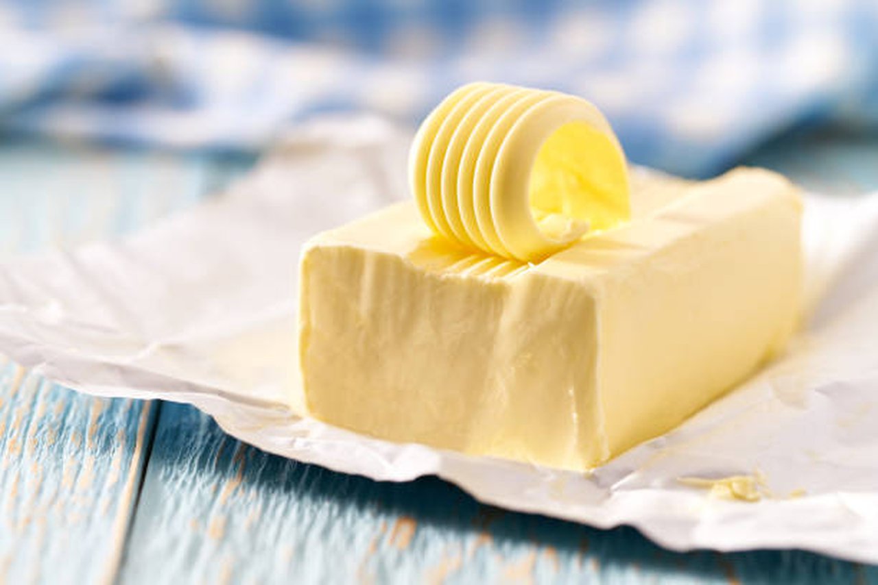 Novo máximo histórico da manteiga en Europa, que alcanza os 8,6 €/kg