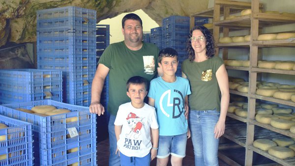 Binigafull: unha granxa Nanta campioa e á vangarda