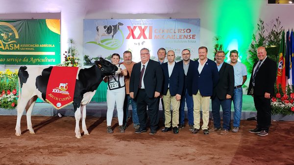 7197, hija de Delta-Lambda, se proclama novilla gran campeona