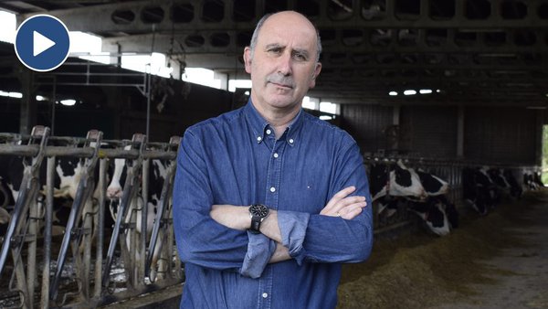 “Galicia produce un 44 % más de leche con un 33 % menos de vacas, es decir, somos más eficientes y sostenibles”