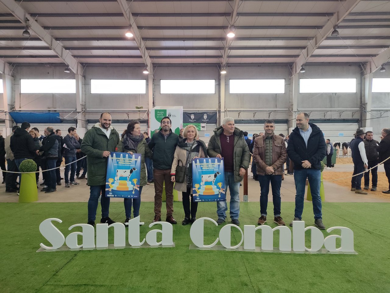 Presentado en Santa Comba el cartel del próximo concurso regional gallego