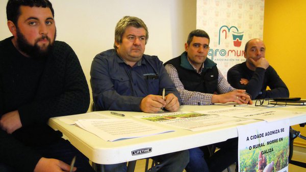 Agromuralla inicia o proceso de reclamación contra as industrias do cártel lácteo