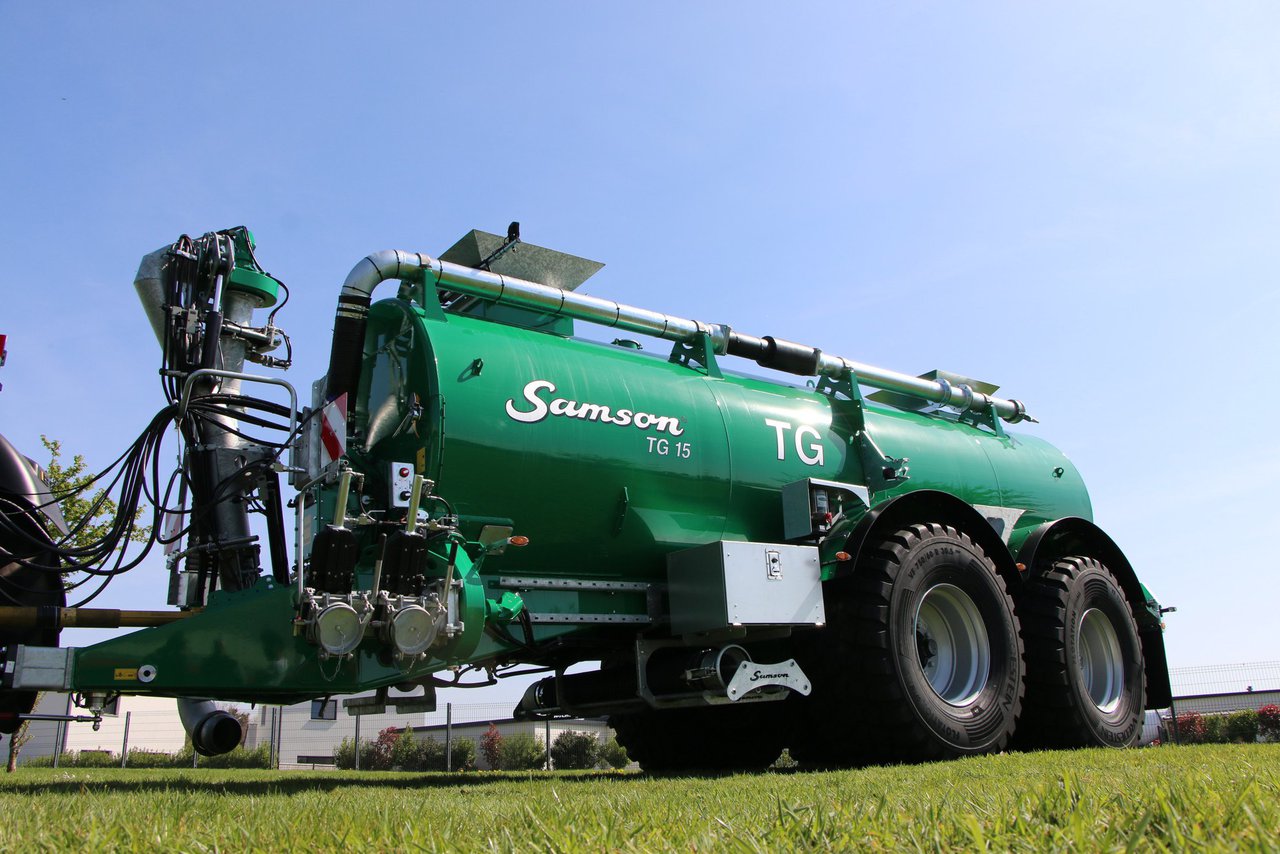 Ampliada en Durán Maquinaria a gama de cubas de xurro de Samson co novo modelo TG 15