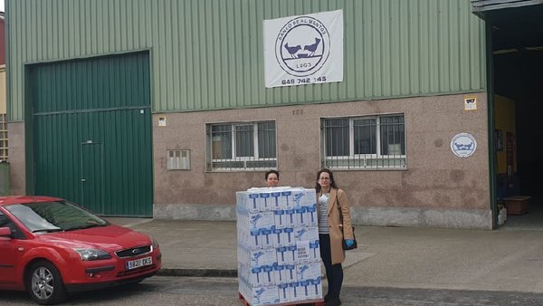 Naturleite entregou 15.000 litros de leite ao Banco de Alimentos de Lugo
