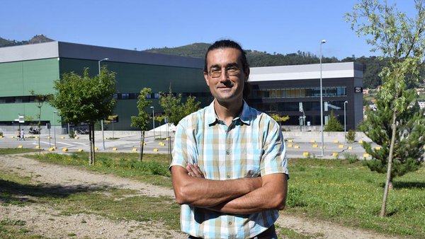 C. Spuch: “Si te bombardeo la cabeza diciendo que la leche es veneno y esta otra bebida no, terminarás dejando la leche, porque dudas”