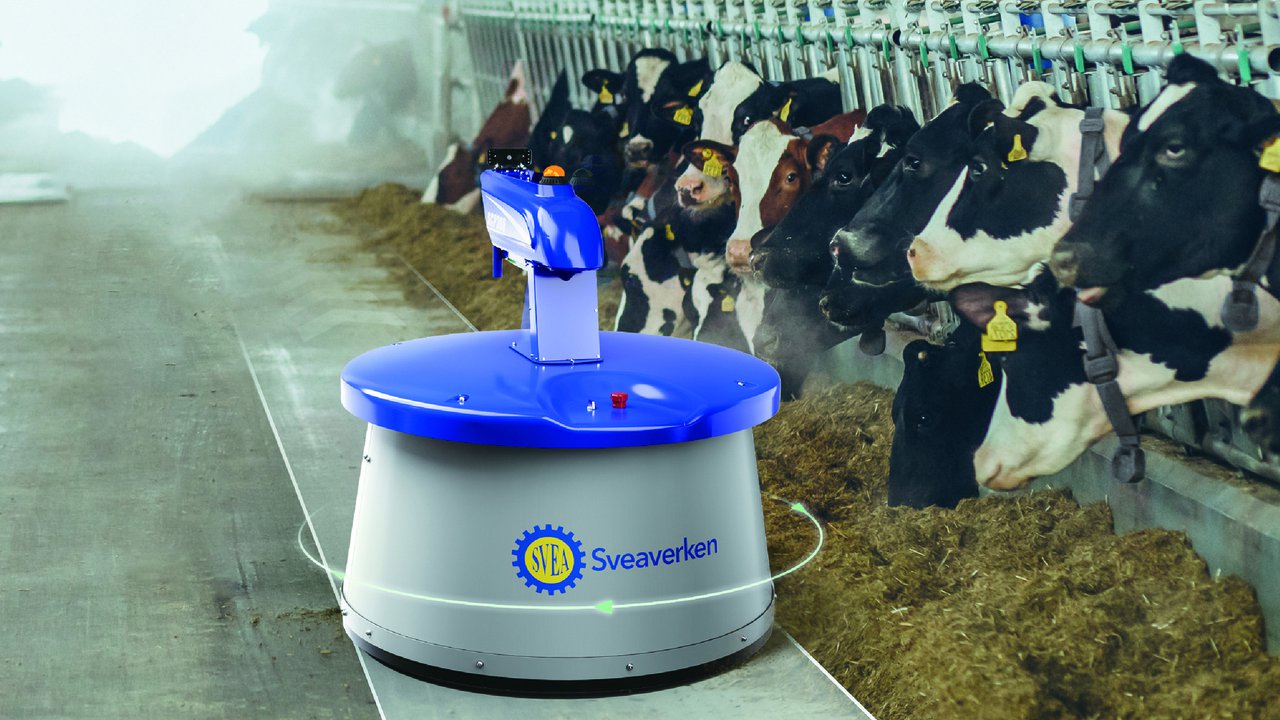 RoboPusher Nimbo, o arrimador de alimento robótico de Sveaverken