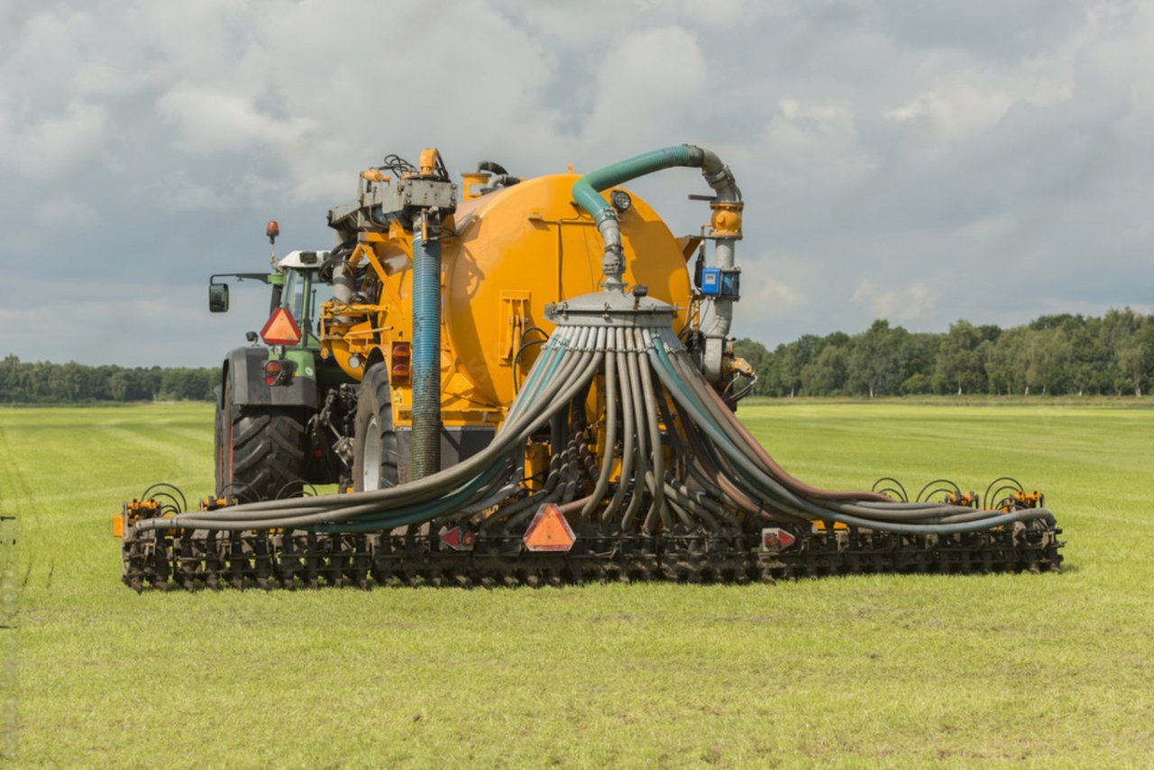 Blue Cycle, o aditivo tecnolóxico que aumenta o valor fertilizante do noso xurro e reduce as emisións nocivas
