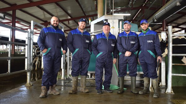 Unha ducia de robots GEA, a pleno rendemento, no primeiro Batch Milking de Castela e León
