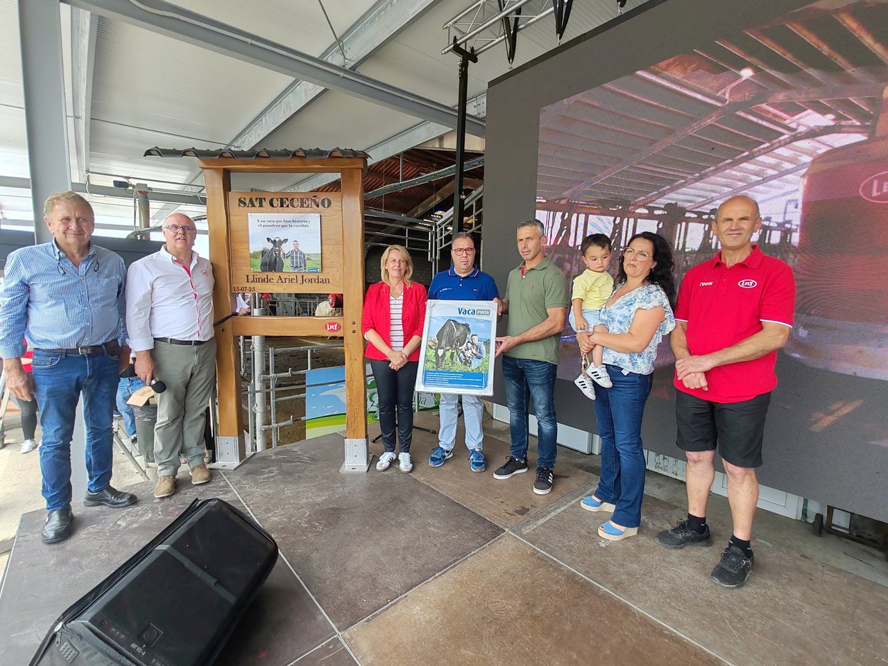 Homenaje a SAT Ceceño y a Llinde Ariel Jordan en la jornada de Lely en Cantabria